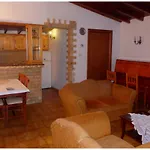 Andronikis House Tatil Evi Sykia