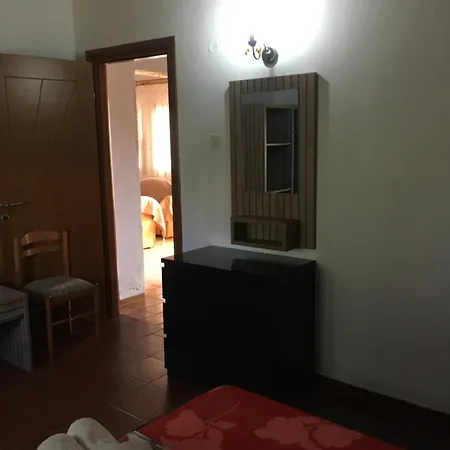 Andronikis House Sykia