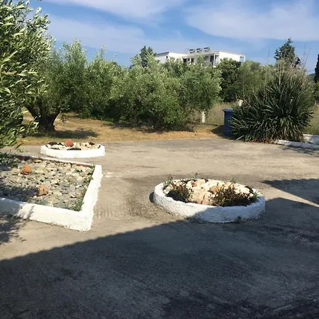 Holiday home Andronikis House *